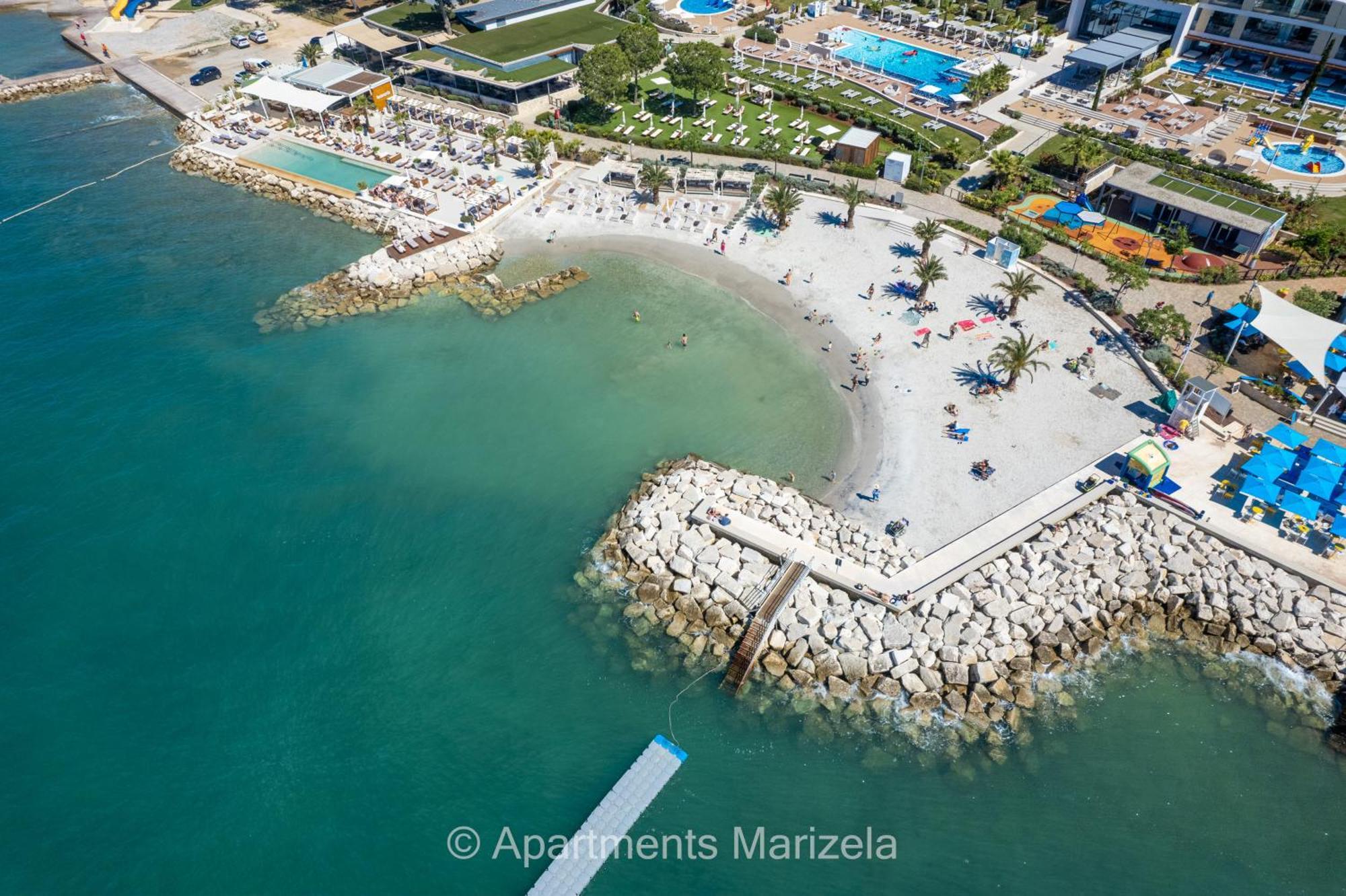 Apartments Marizela Porec Esterno foto
