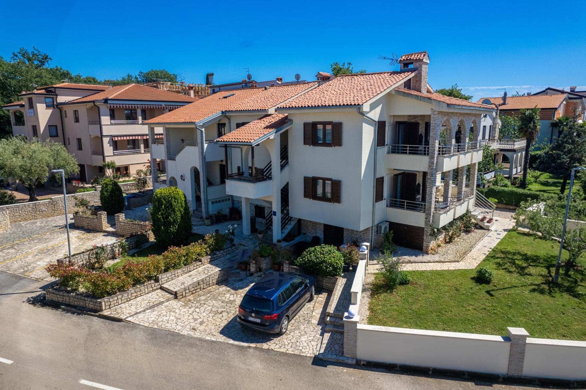 Apartments Marizela Porec Esterno foto
