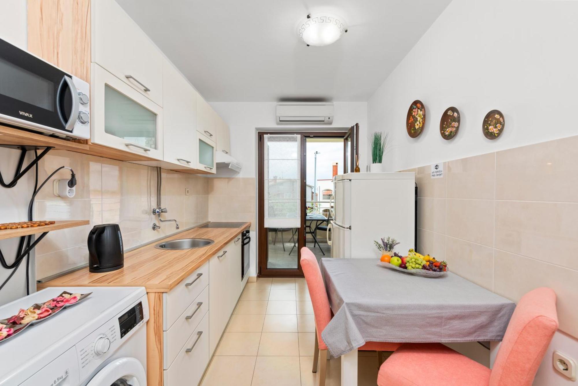 Apartments Marizela Porec Esterno foto