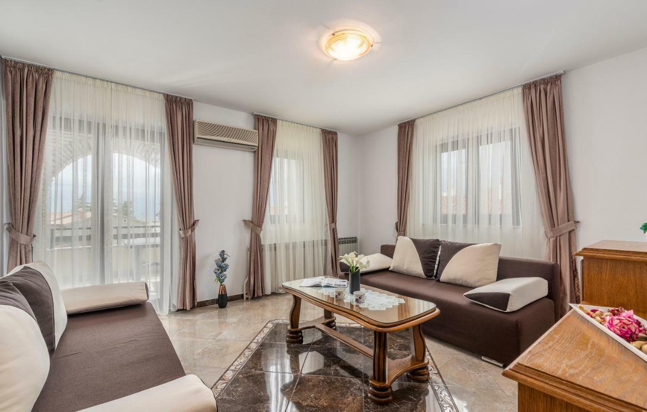 Apartments Marizela Porec Esterno foto